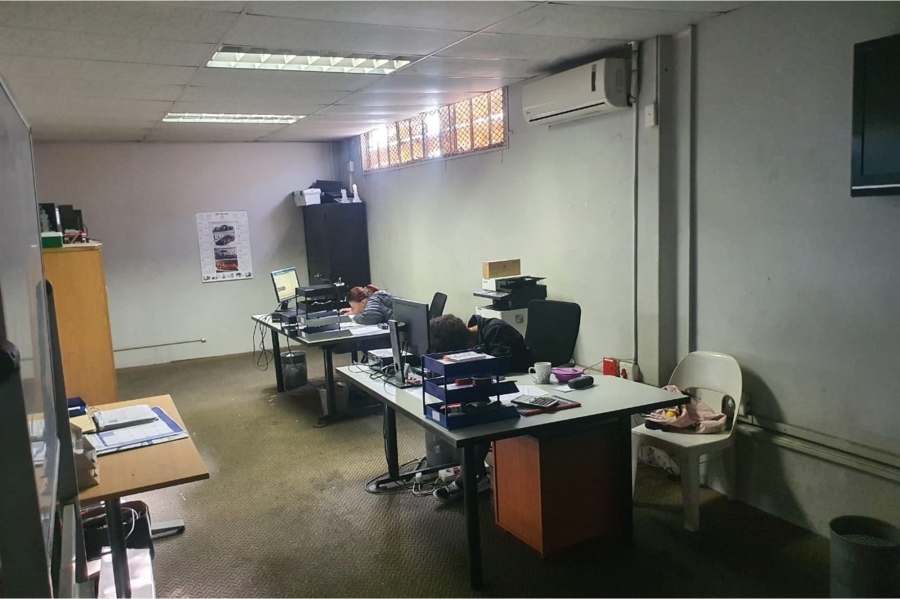To Let commercial Property for Rent in Deal Party Eastern Cape